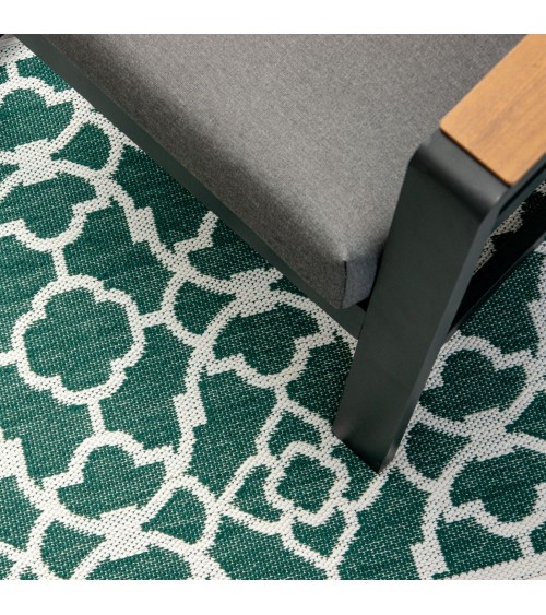 Stylový koberec na terasu, který se osvědčí při dlouhodobém používání.